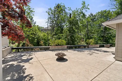2738 Kerrisdale Ridge Drive Medford OR 97504