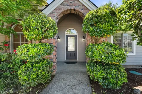 2738 Kerrisdale Ridge Drive Medford OR 97504