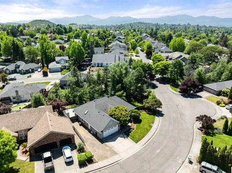 2738 Kerrisdale Ridge Drive Medford OR 97504