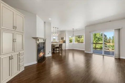 1527 Pebble Beach Court Medford OR 97504