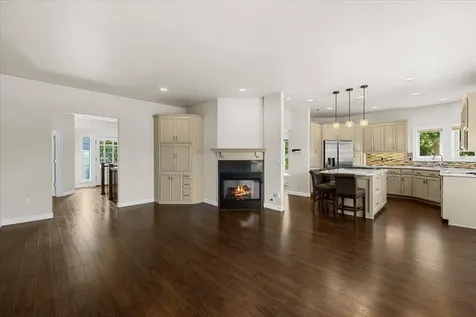 1527 Pebble Beach Court Medford OR 97504