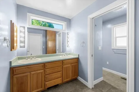 1527 Pebble Beach Court Medford OR 97504