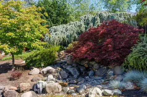 1527 Pebble Beach Court Medford OR 97504