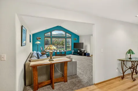 148 Meadow View Drive Phoenix OR 97535