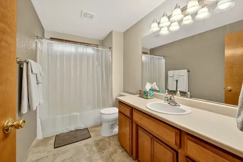 148 Meadow View Drive Phoenix OR 97535