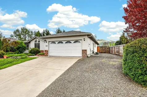 148 Meadow View Drive Phoenix OR 97535