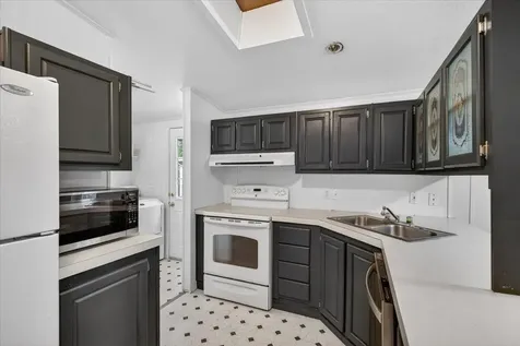 742 2nd Avenue Gold Hill OR 97525