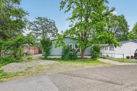 742 2nd Avenue Gold Hill OR 97525