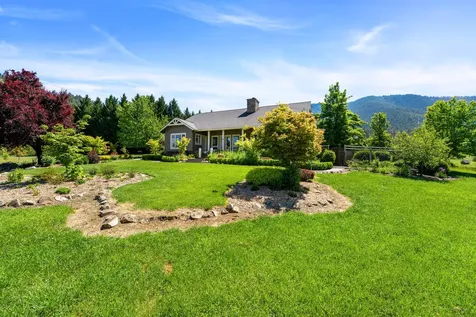 931 Hogan Road Applegate OR 97530