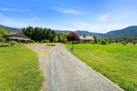 931 Hogan Road Applegate OR 97530