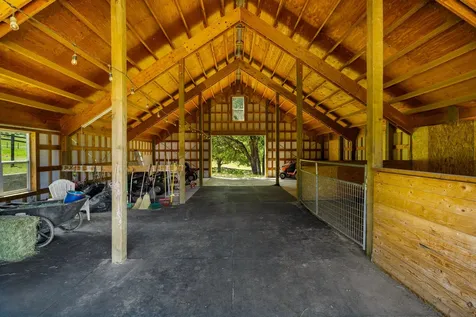 931 Hogan Road Applegate OR 97530