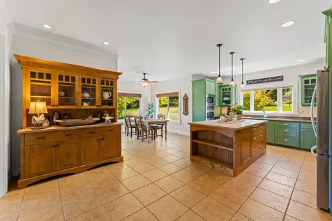 931 Hogan Road Applegate OR 97530