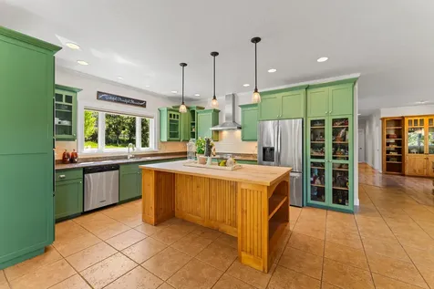 931 Hogan Road Applegate OR 97530