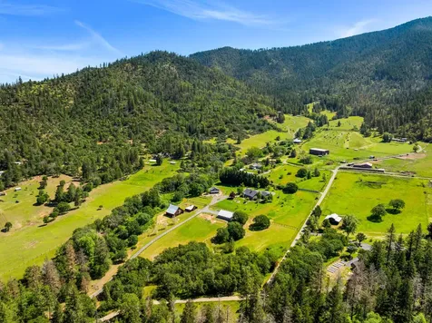 931 Hogan Road Applegate OR 97530