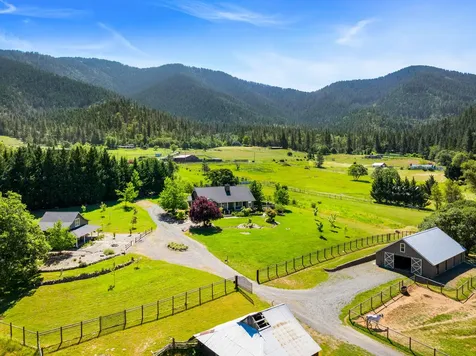 931 Hogan Road Applegate OR 97530