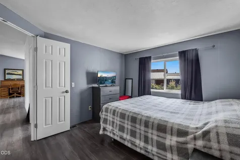 1515 NW Fir Avenue Redmond OR 97756