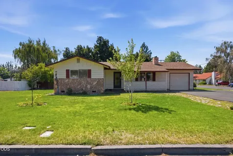 1711 SW 17th Street Redmond OR 97756