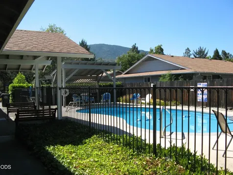 720 Brookside Circle Rogue River OR 97537