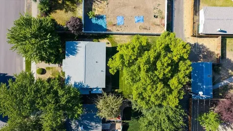 535 SW 10th Street Redmond OR 97756