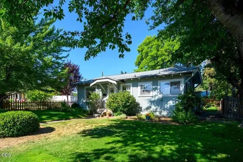 535 SW 10th Street Redmond OR 97756