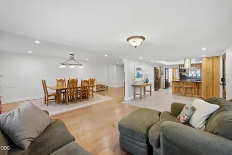 54440 Huntington Road Bend OR 97707