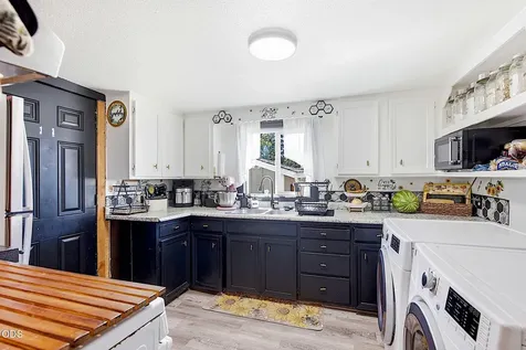 1550 Carnahan Drive Grants Pass OR 97527