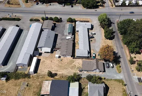 1741 Rogue River Highway Grants Pass OR 97527