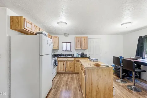 1741 Rogue River Highway Grants Pass OR 97527