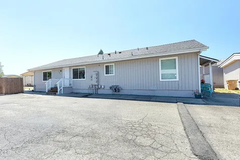 1741 Rogue River Highway Grants Pass OR 97527