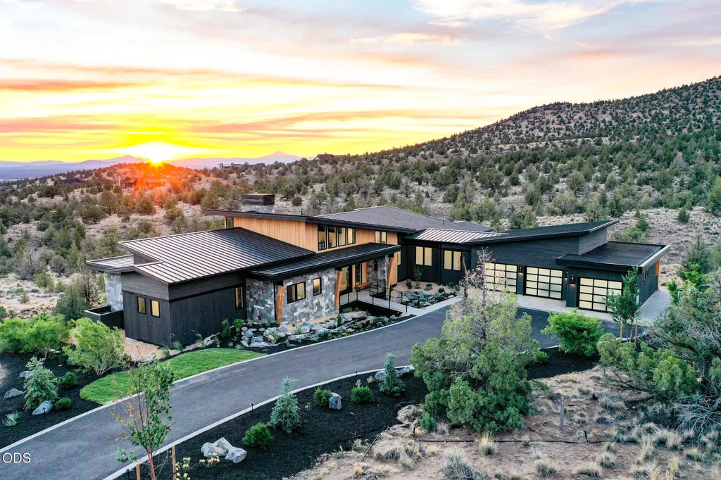 13503 SW Spirit Rock Powell Butte OR 97753