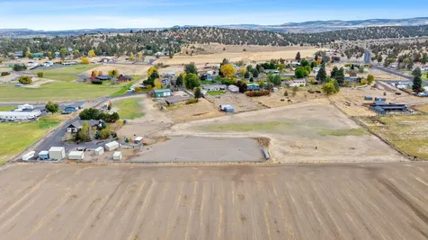 998 NE Brown Drive Madras OR 97741