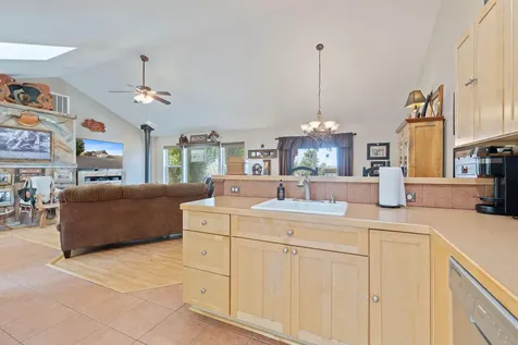 998 NE Brown Drive Madras OR 97741