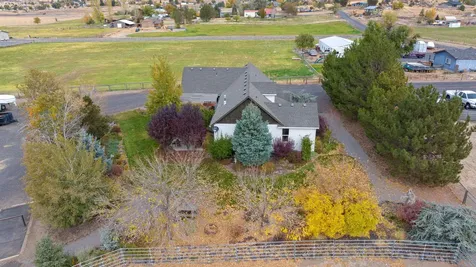 998 NE Brown Drive Madras OR 97741