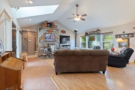 998 NE Brown Drive Madras OR 97741