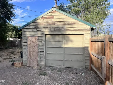 226 SE Jackson Street Redmond OR 97756