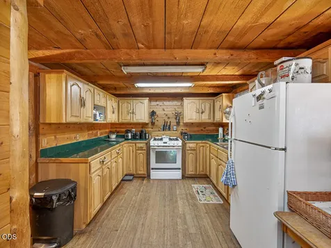 9046 Warbler Drive Bonanza OR 97623
