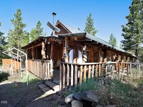 9046 Warbler Drive Bonanza OR 97623