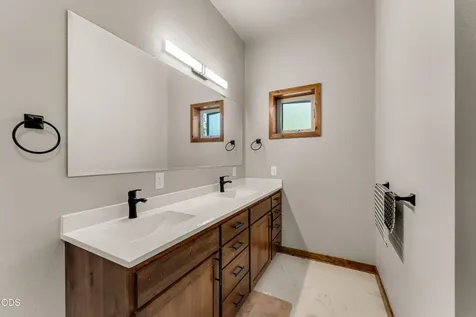 205 Witness Way Rogue River OR 97537