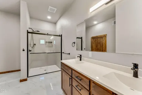 205 Witness Way Rogue River OR 97537