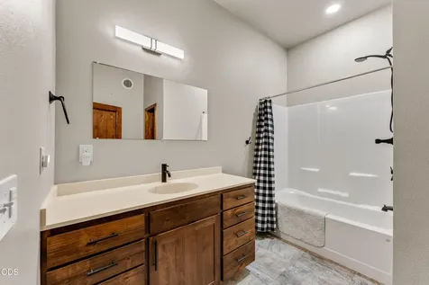 205 Witness Way Rogue River OR 97537
