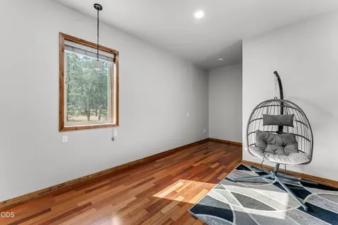 205 Witness Way Rogue River OR 97537