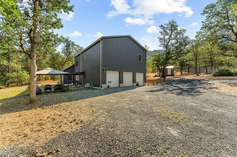 205 Witness Way Rogue River OR 97537
