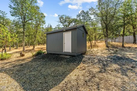 205 Witness Way Rogue River OR 97537