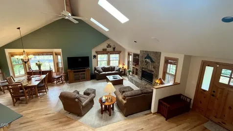 58103 Kinglet Road Sunriver OR 97707