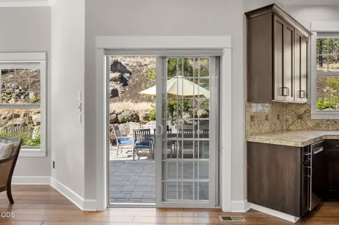 3193 NW Colonial Drive Bend OR 97703