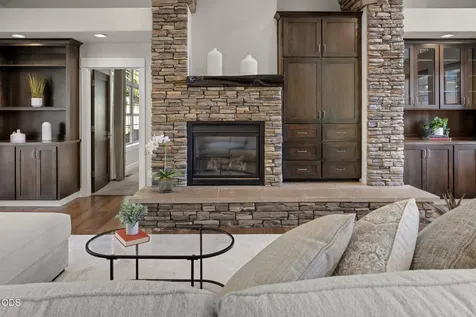 3193 NW Colonial Drive Bend OR 97703