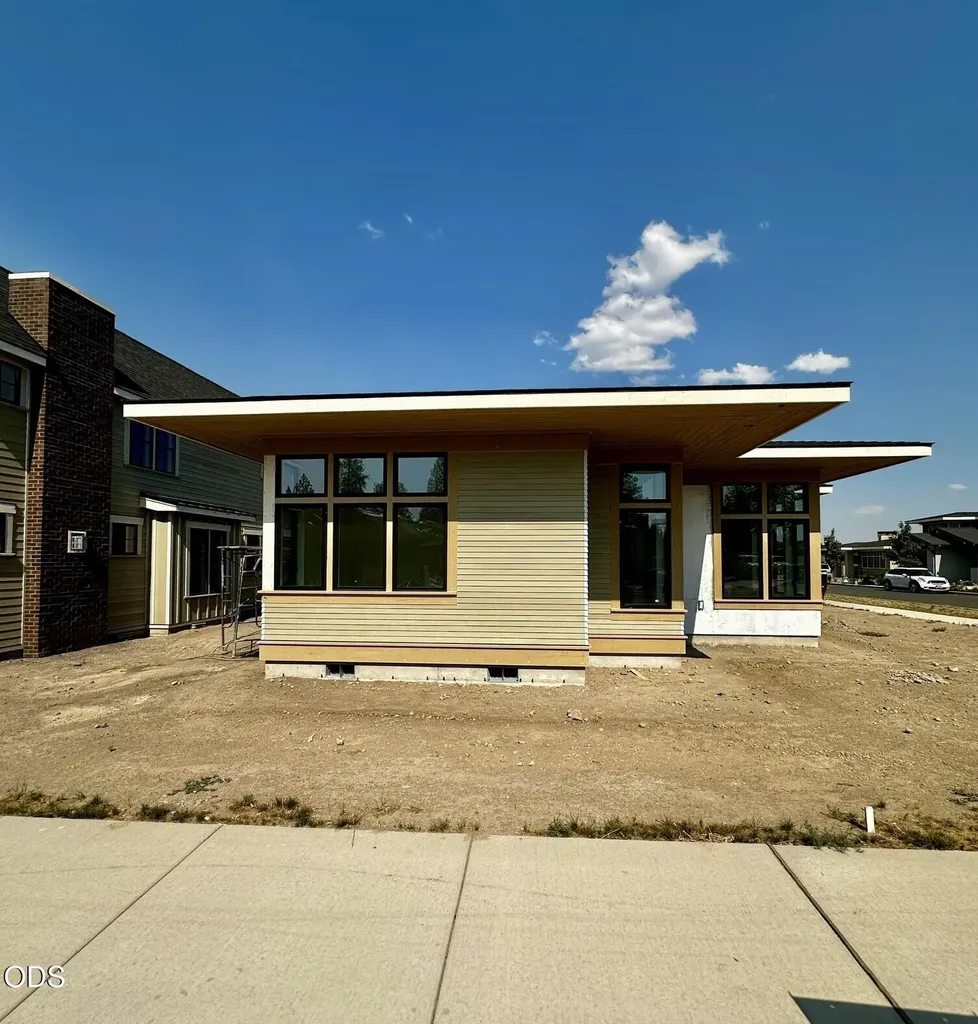 1101 NW Kendrick Place Bend OR 97703