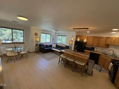 61379 Sally Lane Bend OR 97702