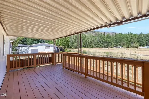 315 W Evans Creek Road Rogue River OR 97537