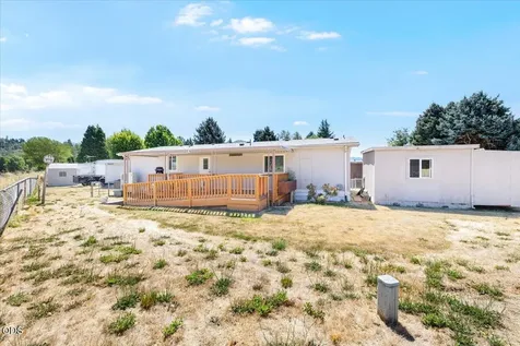 315 W Evans Creek Road Rogue River OR 97537